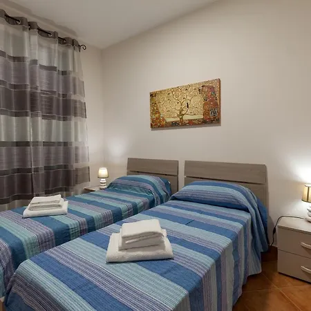 Le Grotte Apartment *